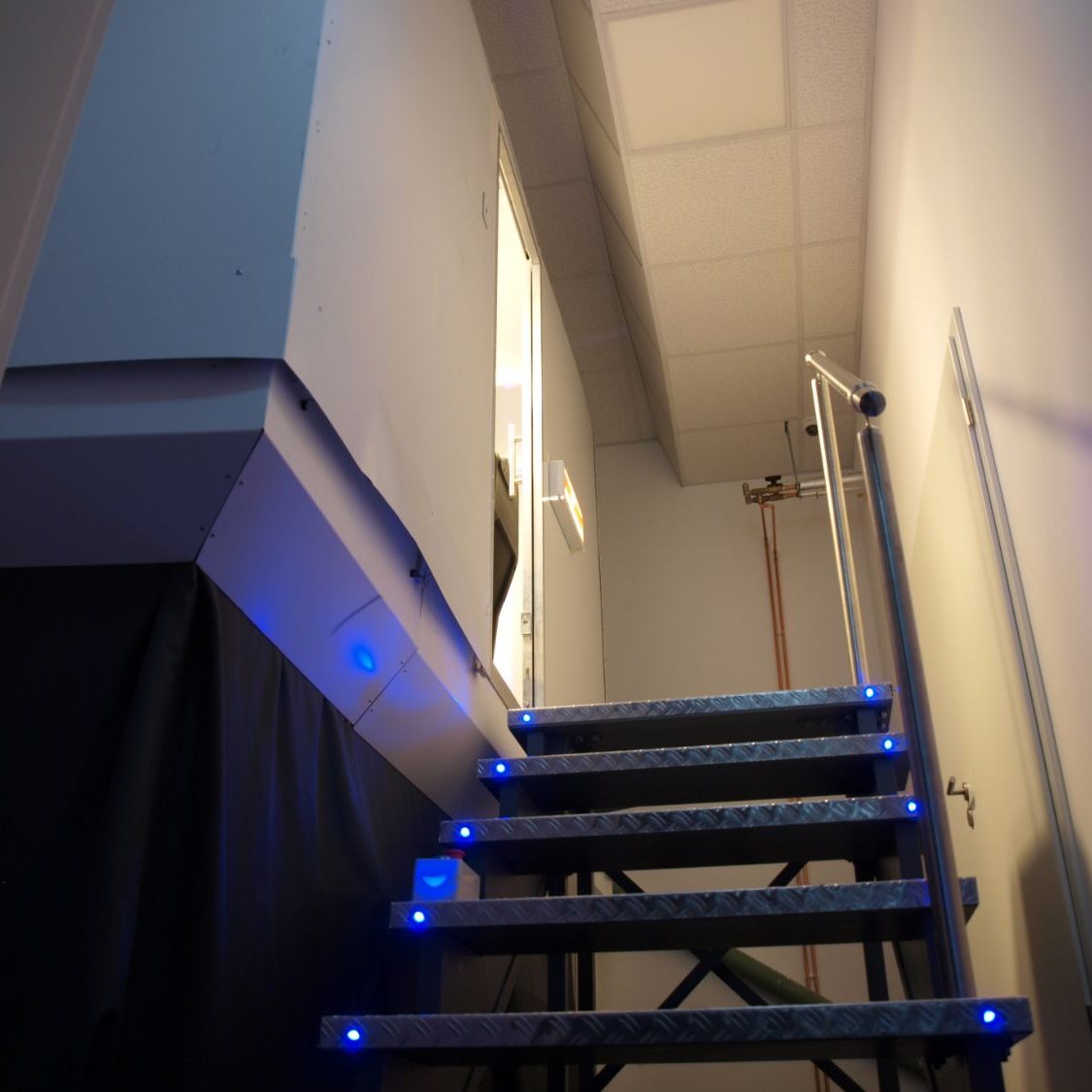 Gang zum Flugzeug Simulator Gang zum Flugzeug Simulator